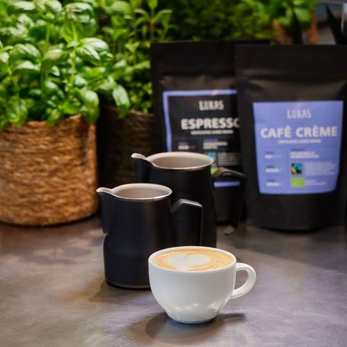 LUKAS Kaffeebohnen in den Sorten Espresso und Cafe Creme.
